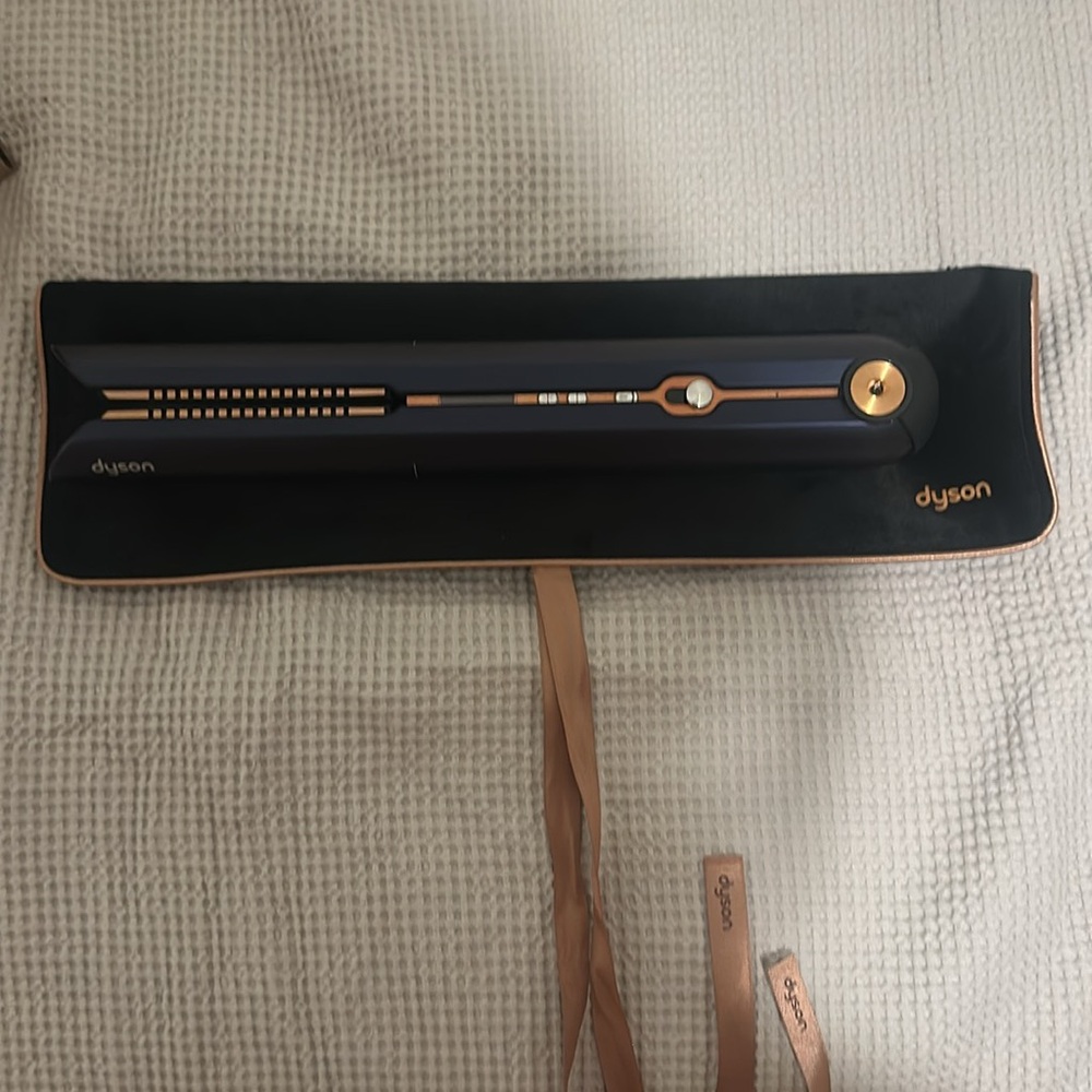 brand new Dyson straightener
